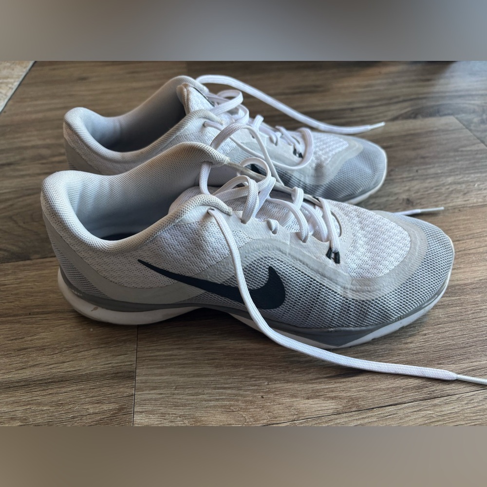 NIKE TRAINING FLEX TR 6, white/grey size 8